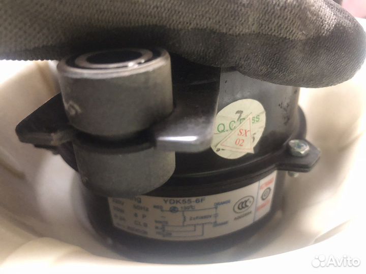 Крыльчата с мотором от внутренего блока