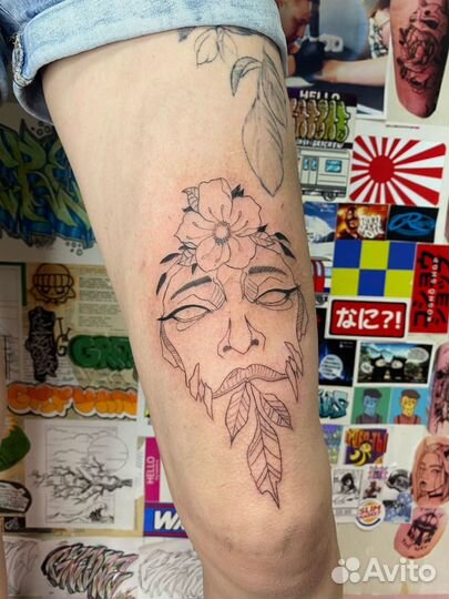 Мастер татуировки