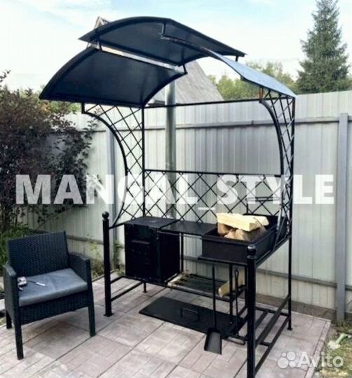 Мангал с крышей