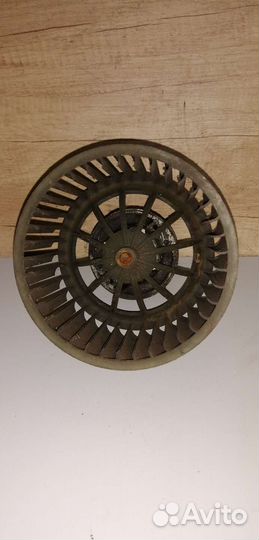 Мотор отопителя Audi100/C4