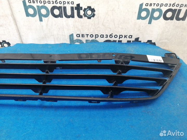 Решетка переднего бампера 86550-2Y000 Hyundai IX35