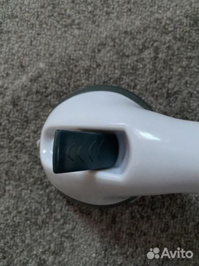 Поручень для ванной