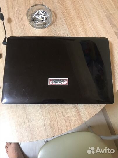 Ноутбук asus