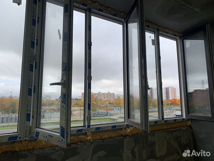 Пластиковое окно на лоджию