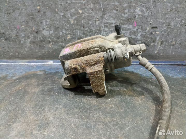 Суппорт задний правый Suzuki Grand Vitara 3 TD