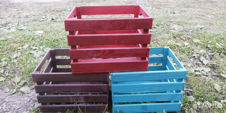Деревянные ящики и кашпо