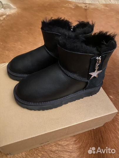 Угги новые полностью натуральные в коробке