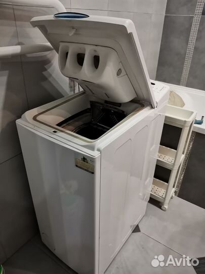 Стиральная машина с вертикальной загрузкой