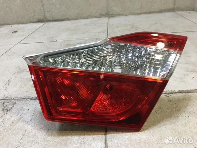 Фонарь задний внутренний правый Toyota Camry ASV50