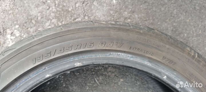 Yokohama Advan Fleva V701 195/45 R16 84