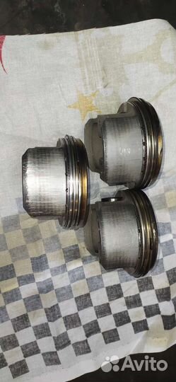 Продам поршни кованые три штуки