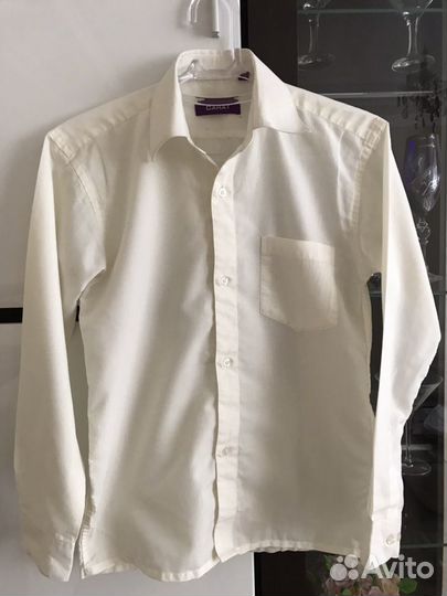 Продаю школьные рубашки