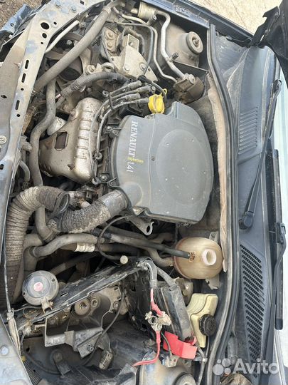 Рено Симбол в разборе