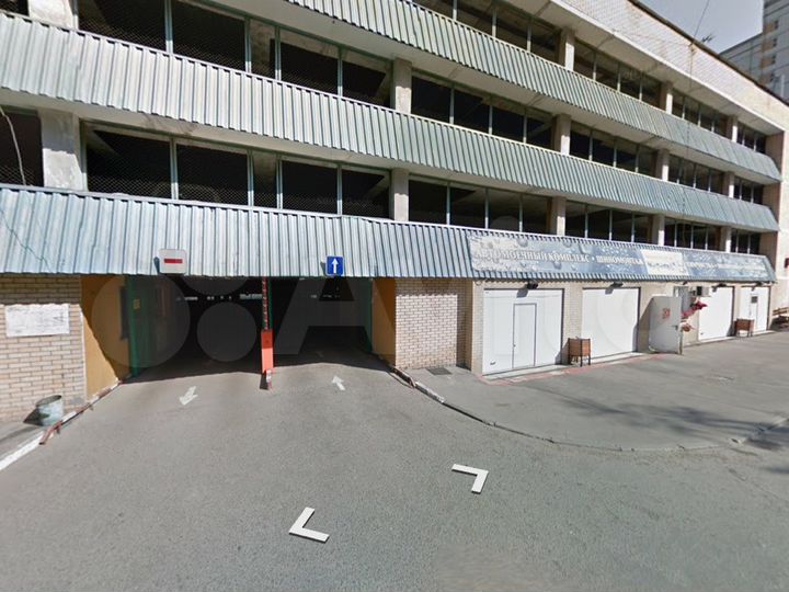 Машиноместо, 18 м²