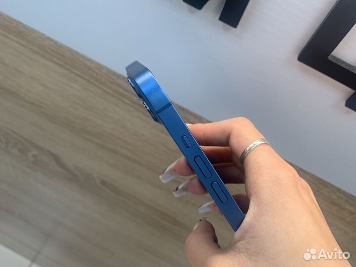 iPhone 13, 256 ГБ