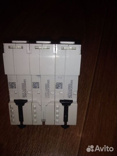 Автоматический выключатель abb S803 C100a 25кА