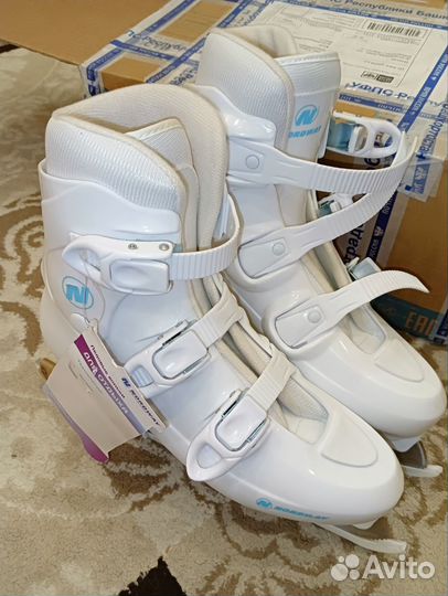 Коньки фигурные женские 40 размер