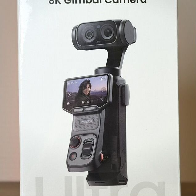 Insta360 Luna Ultra Creator kit