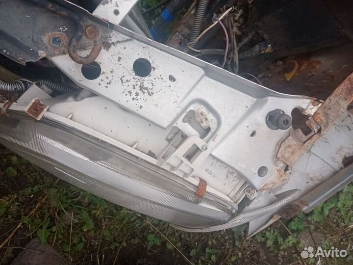 Фара передняя Renault Megane 1