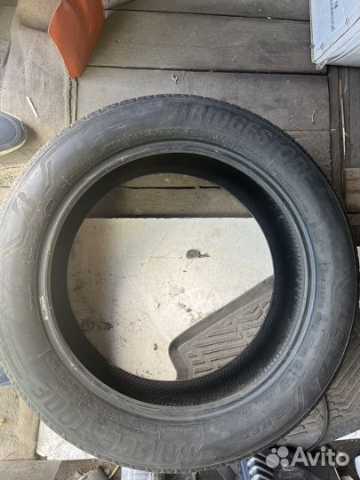 Bridgestone Alenza 001 245/50 R19