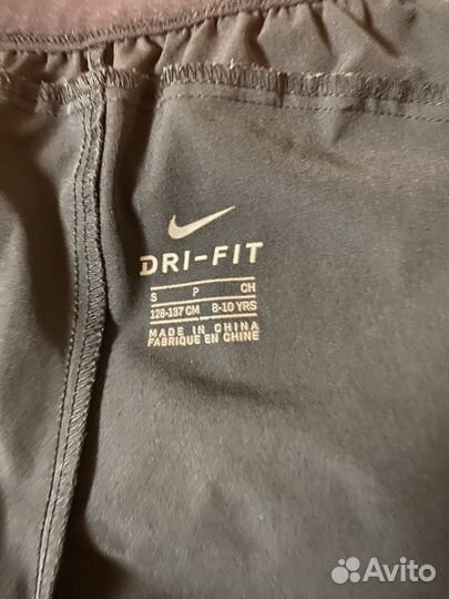 Теннисные шорты nike 128-140