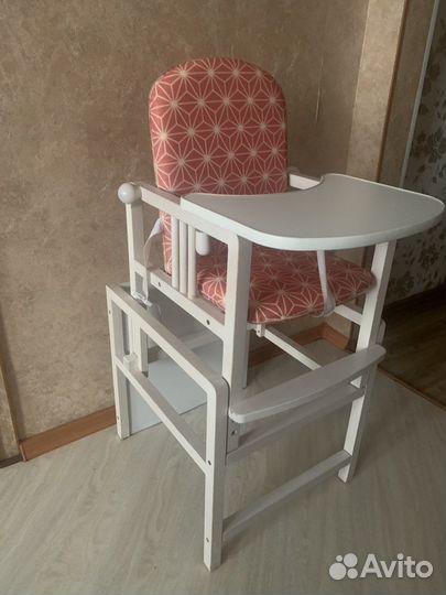 Столик для кормления ребенка