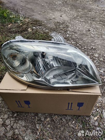 Фары на chevrolet aveo т250