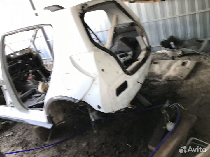 Заднее левое крыло джили мк кросс в наличие