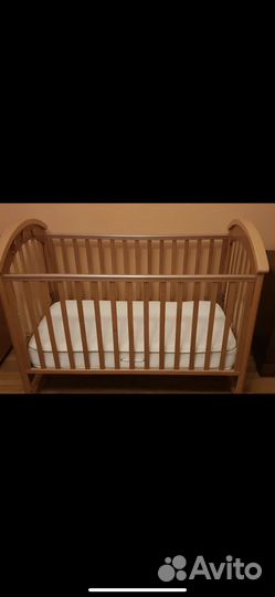 Детская кроватка