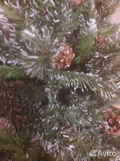 Елка искусственная 210