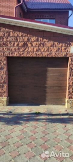 Гаражные секционные ворота