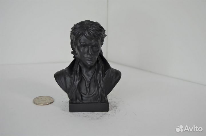 Бюст Цой В. Р. чугун