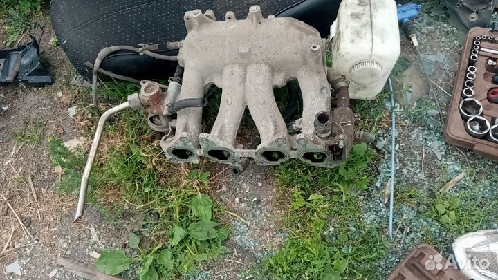 Коллектор впускной Nissan Primera P11 1.6 ga16de