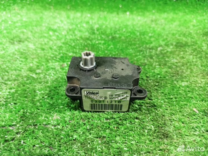 Электропривод заслонки отопителя 308 (08-14) / C4 (11) / DS4 (12-15) / 408 (12) б\у (арт. 0301121B)