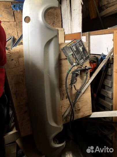 Наклдака заднего бампера Ford Kuga