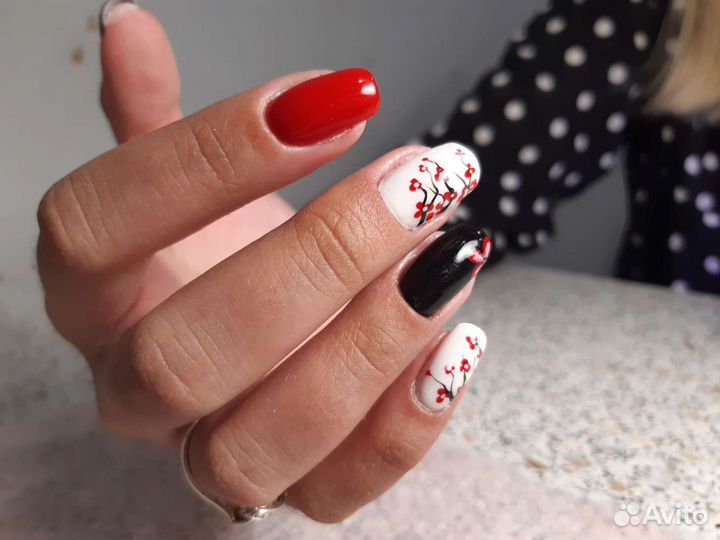 Маникюр педикюр