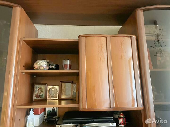 Стенка в гостиную