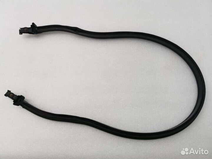 Уплотнительная резинка Bmw X4 F26 2.0 2014