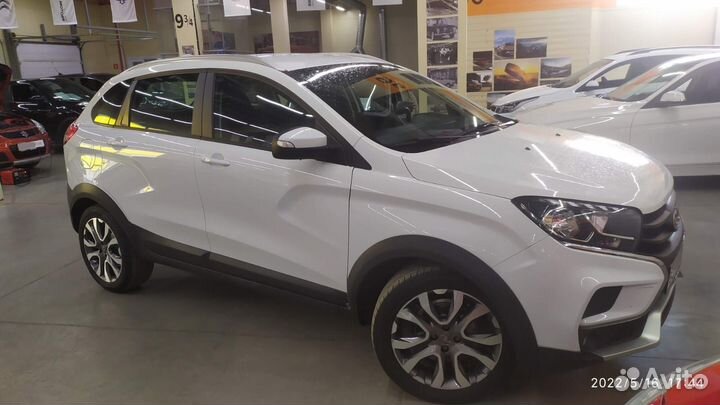 LADA XRAY Cross 1.8 МТ, 2019, 108 000 км