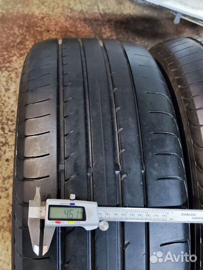 Yokohama Advan Sport V105 235/55 R17 99Y