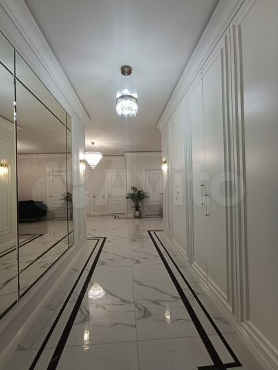 4-к. квартира, 138 м², 4/11 эт.