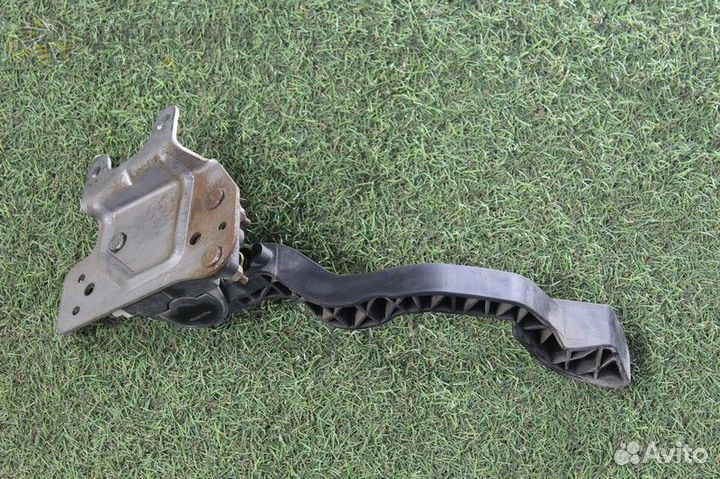 Педаль газа Peugeot 206 (1601Q2 (Б)