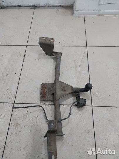 Фаркоп на ваз 2111