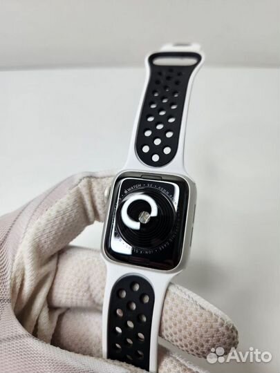 Apple watch se 40mm оригинал,красивые