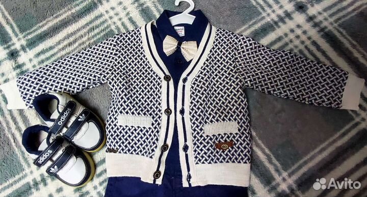 Костюм классический тройка, + кросовки odidos