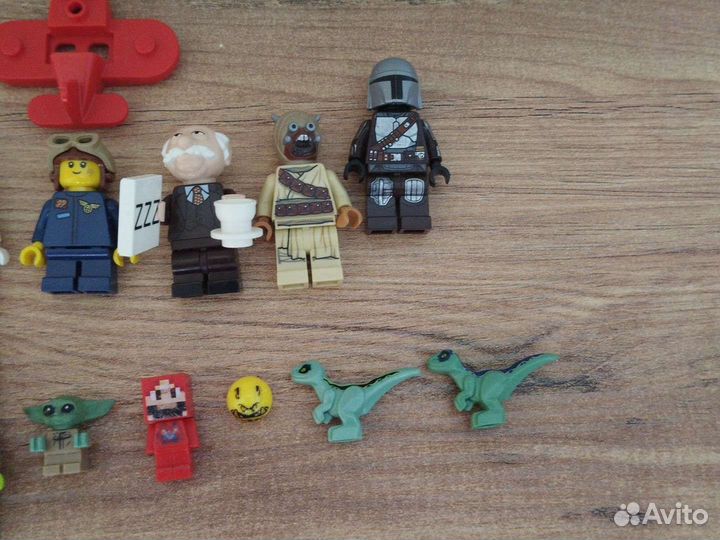 Lego Минифигурки + аксессуары