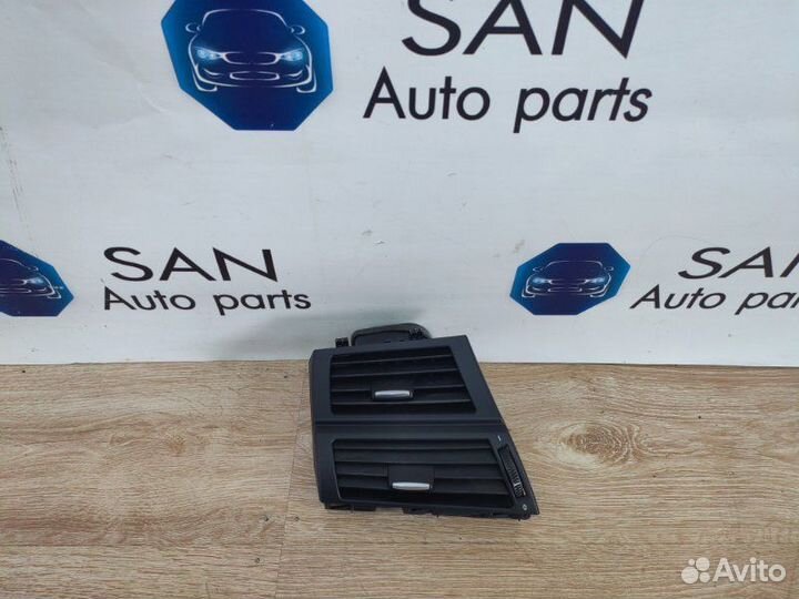 Дефлектор воздушный передний левый Bmw X5 E70