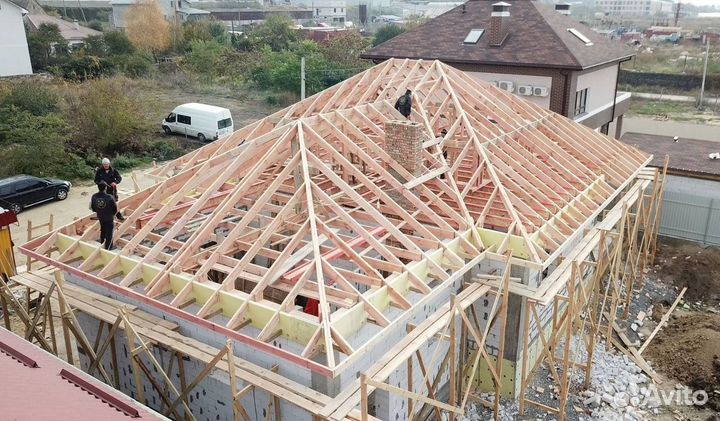 Бригада строителей