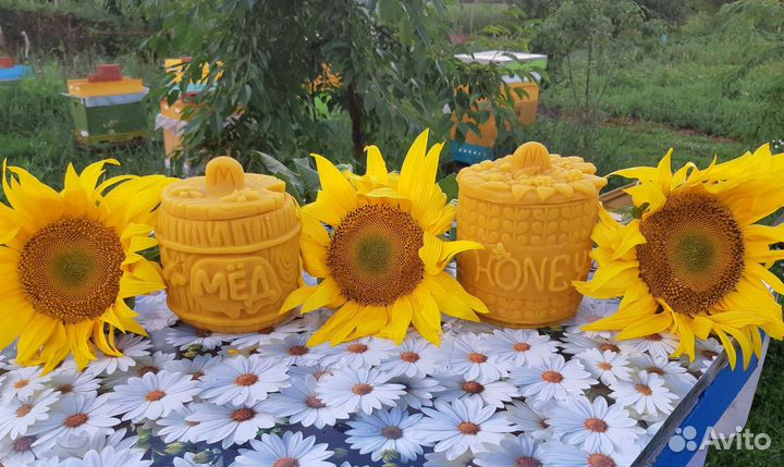 Бочонок из воска и полезные подарки