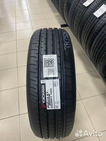 Yokohama BluEarth-XT AE61 225/65 R17 102H